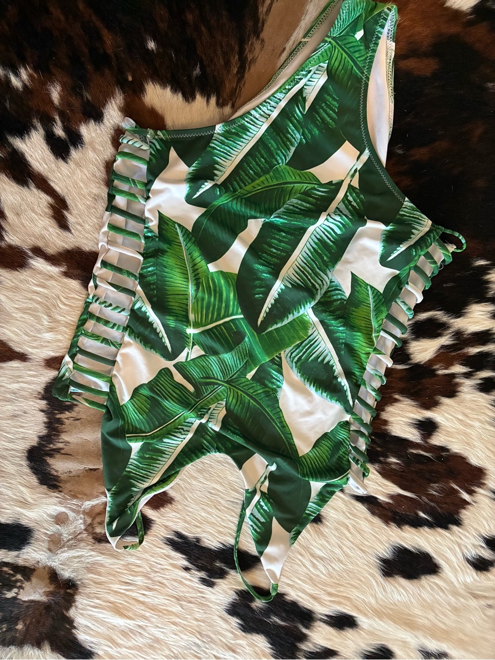 🔥BOGO SWIMWEAR👙 
SHEIN Green Tropical Leaf One-Piece Swimsuit